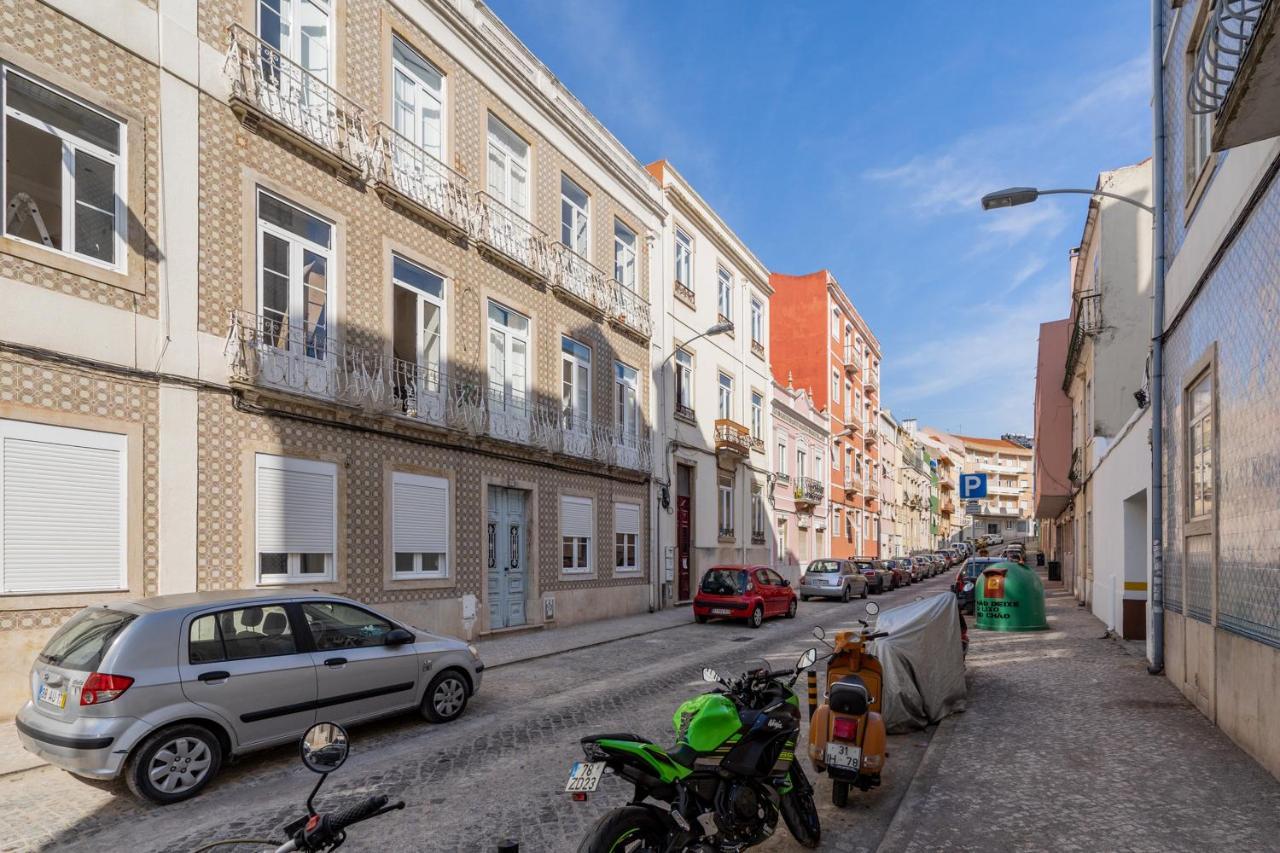 Akicity Campolide Selected Apartment Lisbon Luaran gambar